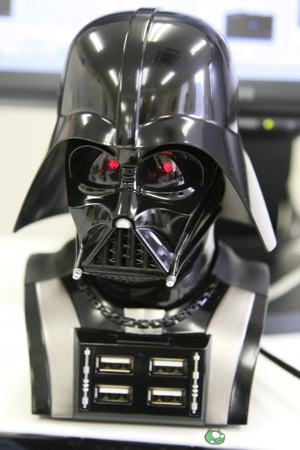 Darth_Vader_USB_Hub_12.jpg